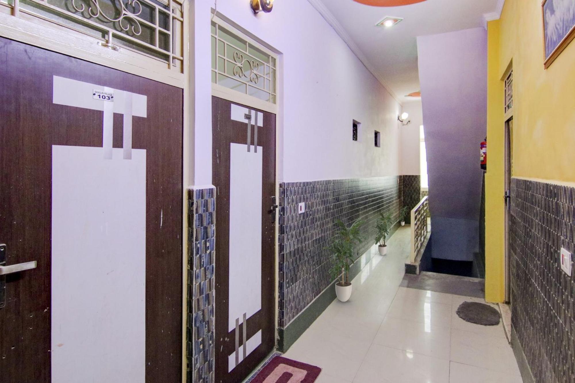 Hotel O S Palace Near Samaypur Badli Metro Station デリー エクステリア 写真